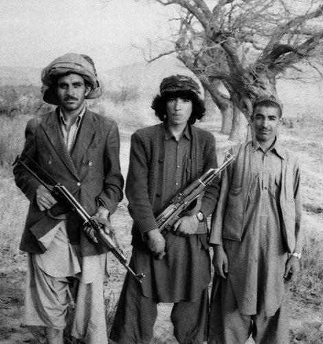 На фото моджахеды из кишлака Баги-Алам: Хайрулло, Мирзо и Бахтияр [Карцев А.И.]